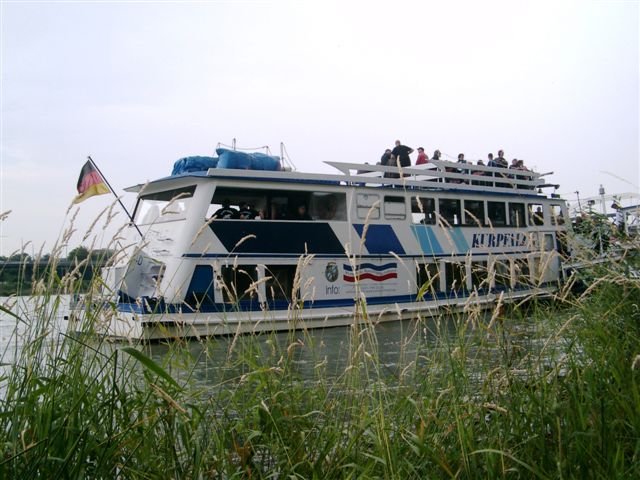 riverboatparty2009037.jpg