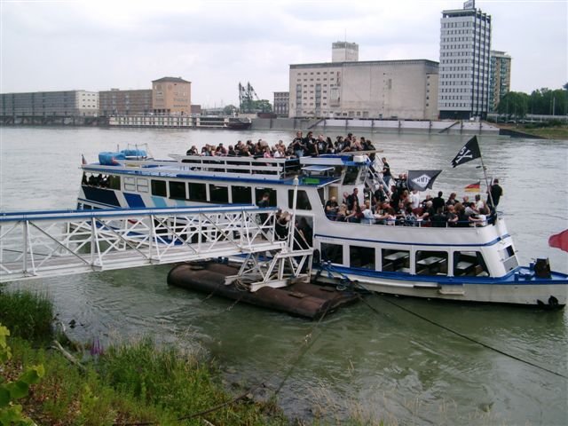 riverboatparty2009047.jpg